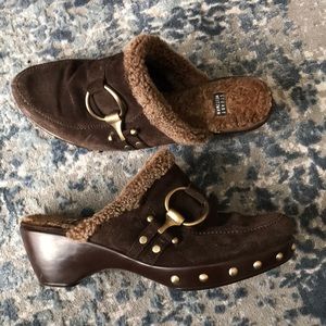 Brown suede w brass hardware and sherpa lined clog